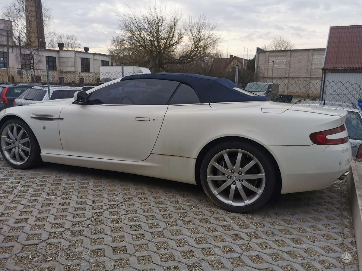 Aston Martin DB9, 5.9 l., coupe