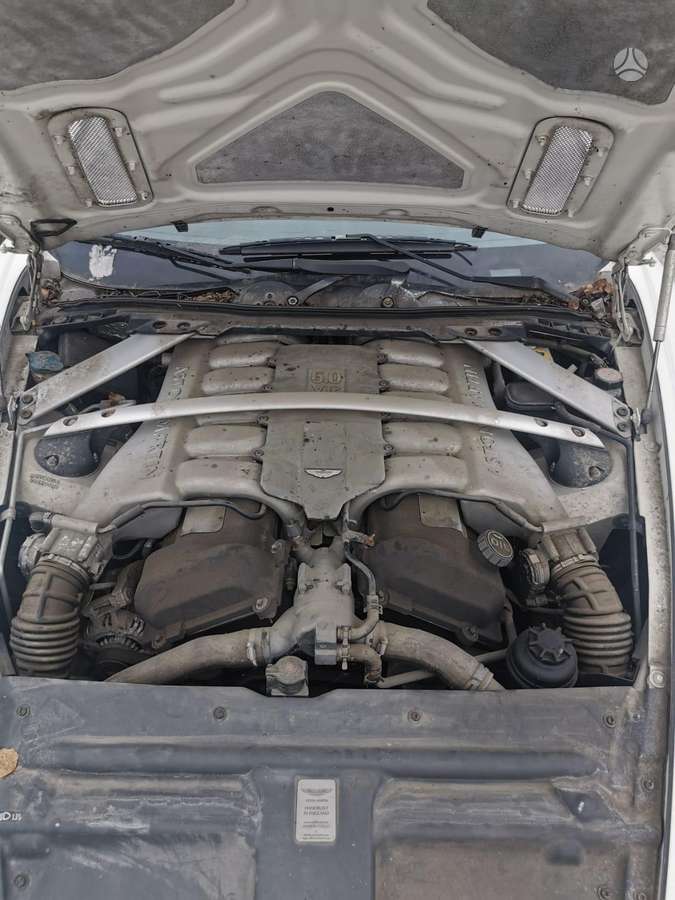 Aston Martin DB9, 5.9 l., coupe