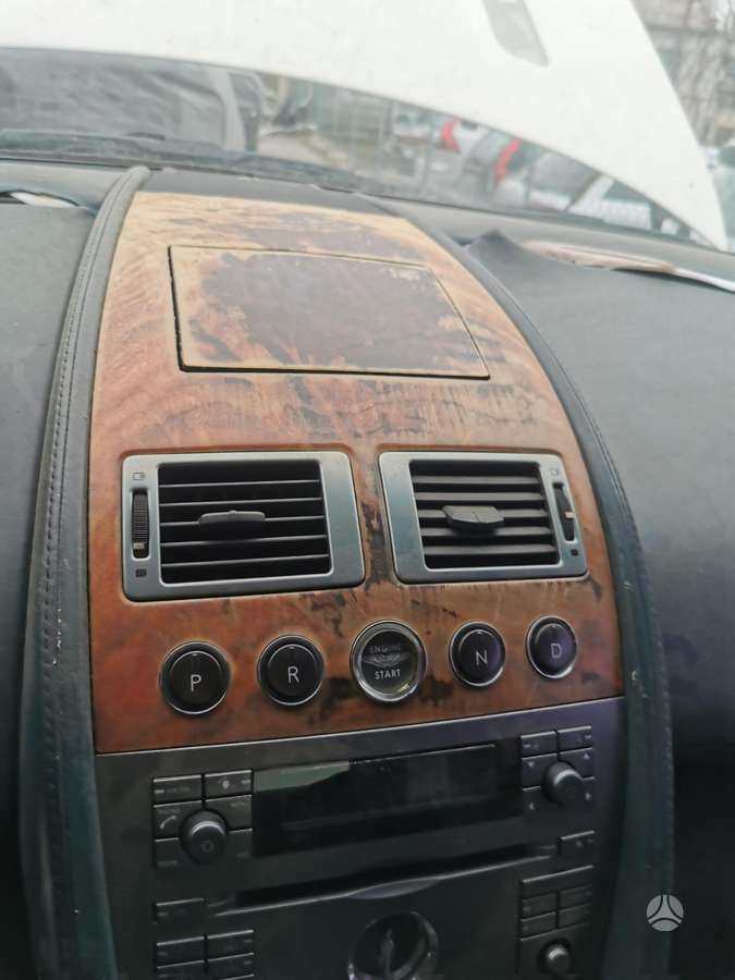 Aston Martin DB9, 5.9 l., coupe