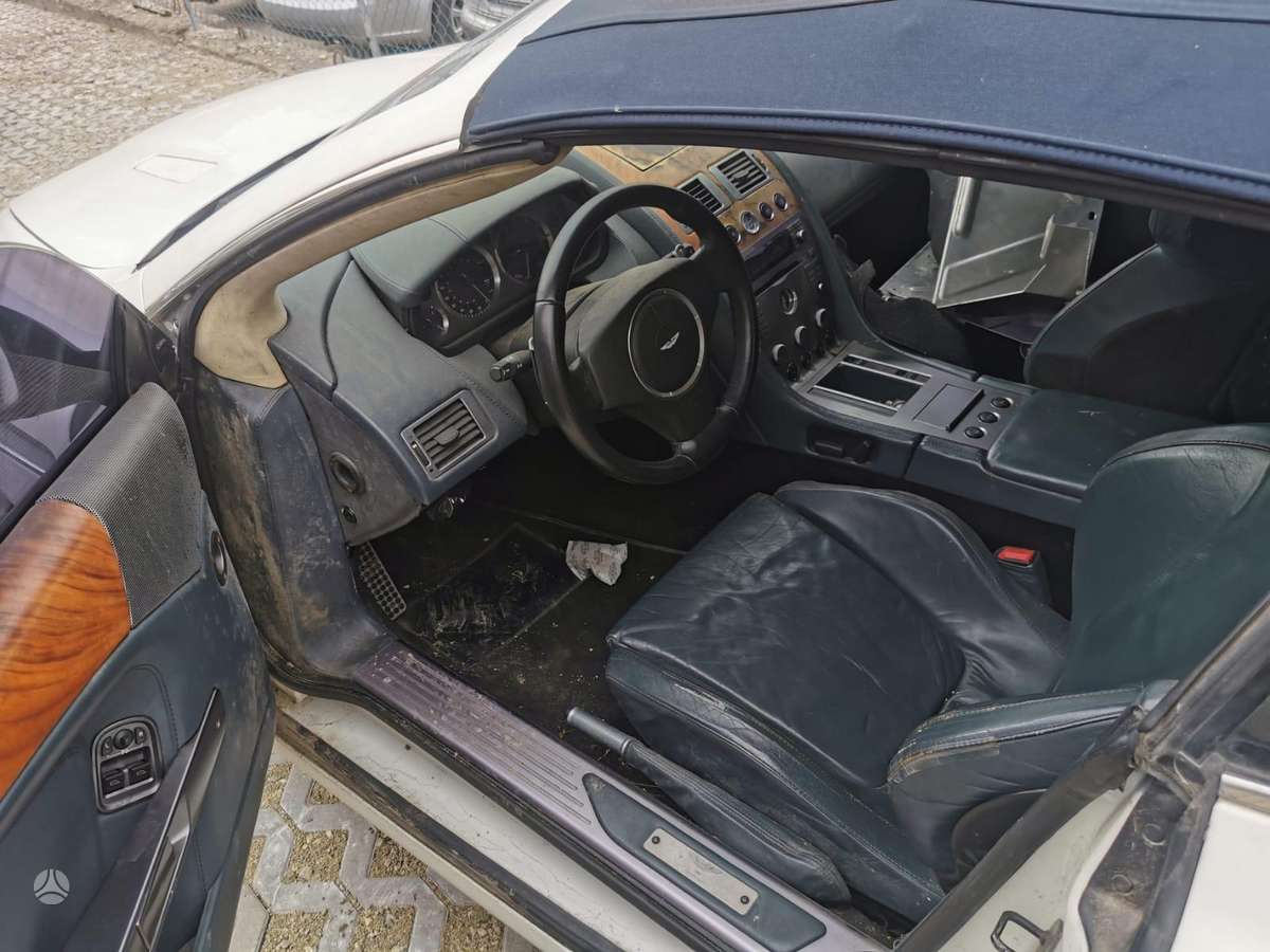 Aston Martin DB9, 5.9 l., coupe