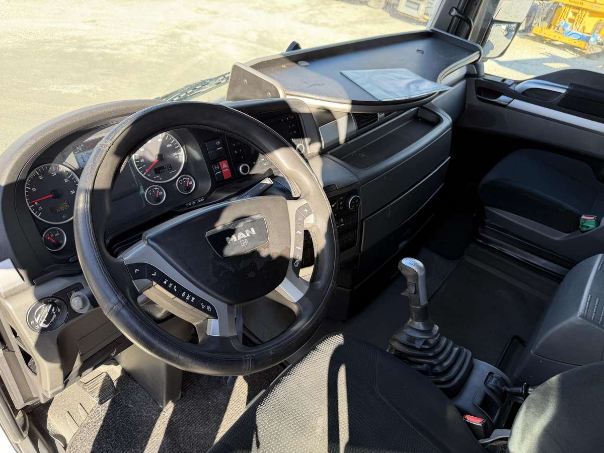 MAN TGX 18.440 Manual, ADR, double sleeper