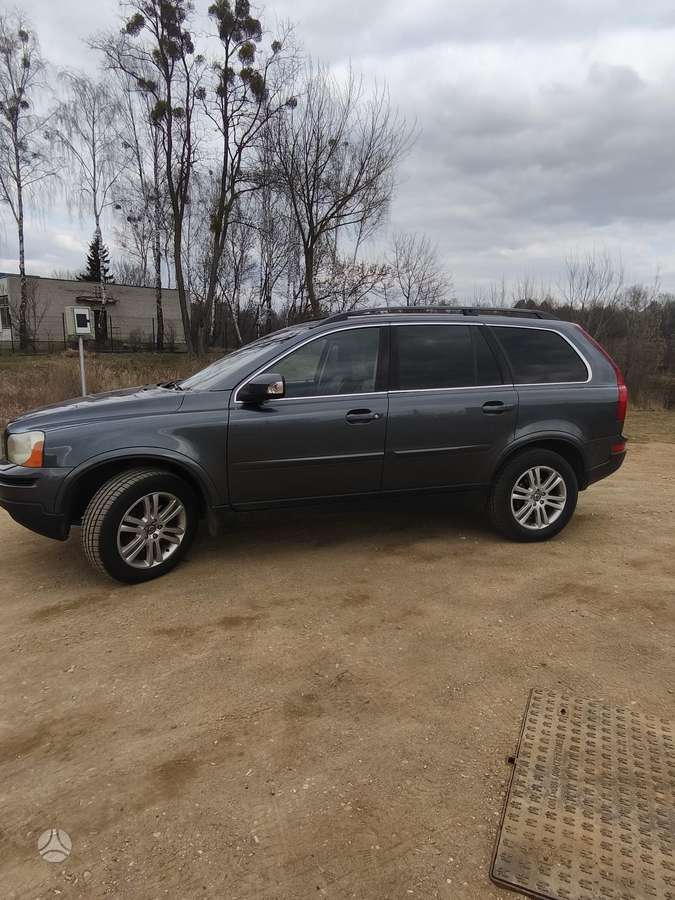 Volvo XC90 - 1