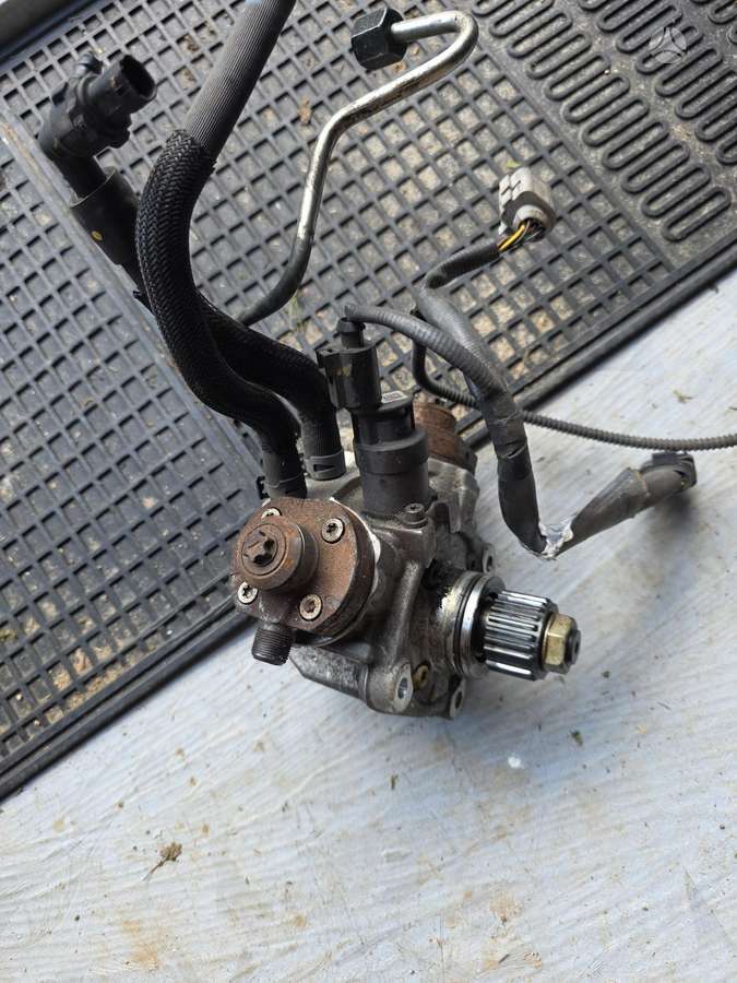 Audi A6, CTB, variklio detalės