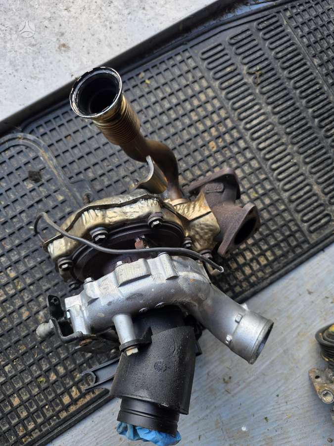 Audi A6, CTB, variklio detalės