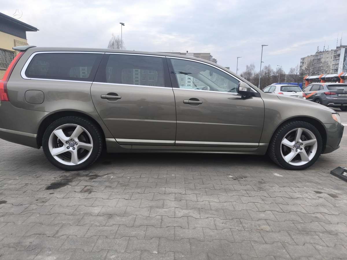 Volvo V70, 2.4 l., Универсал