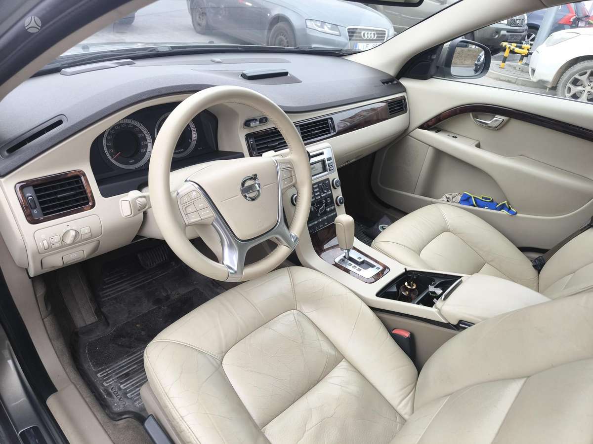 Volvo V70, 2.4 l., Универсал