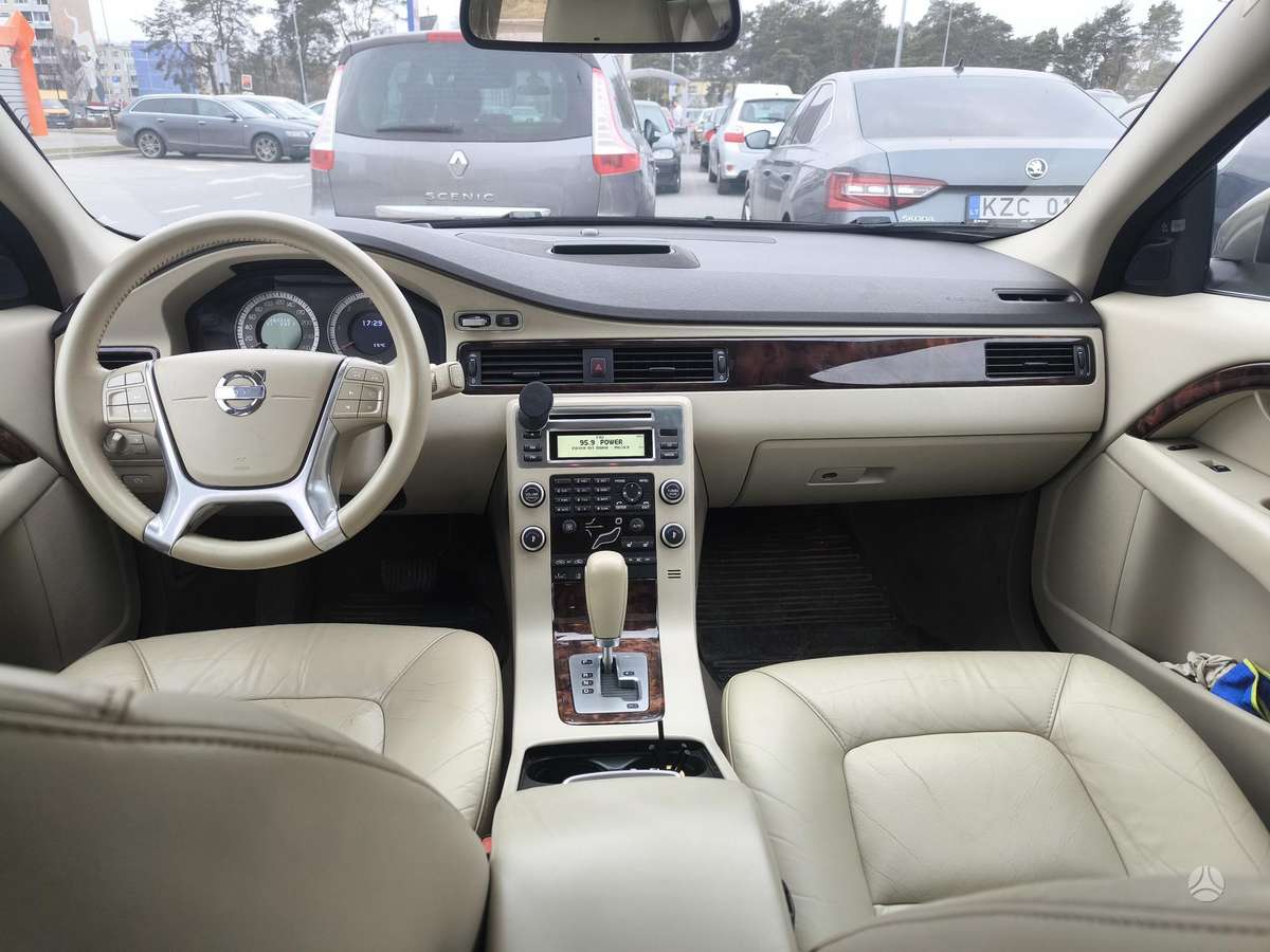 Volvo V70, 2.4 l., Универсал