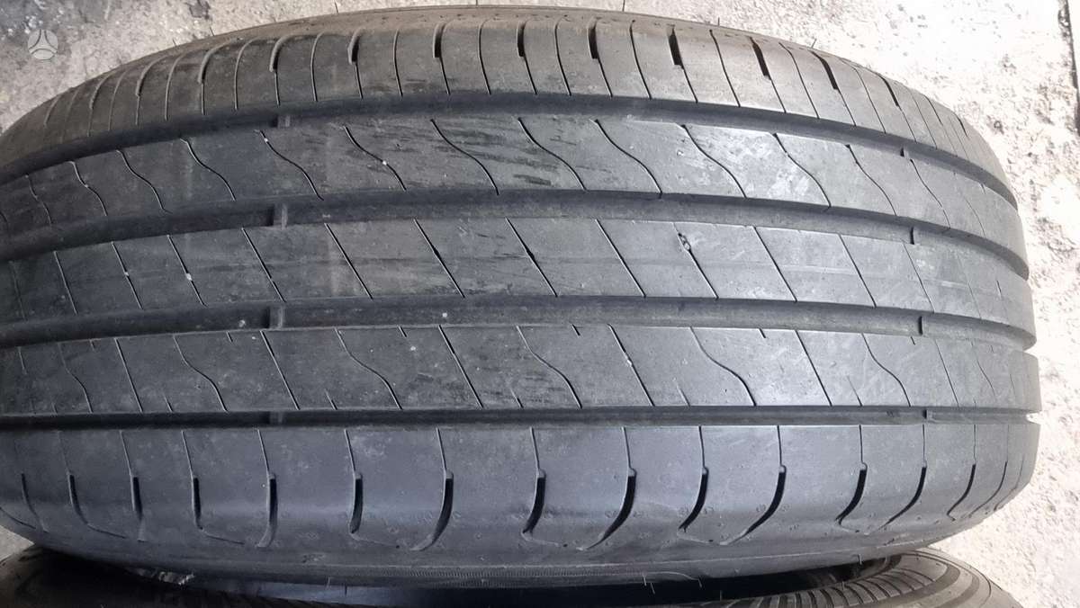 Goodyear Eficient Grip 2 SUV, summer 215/60 R17