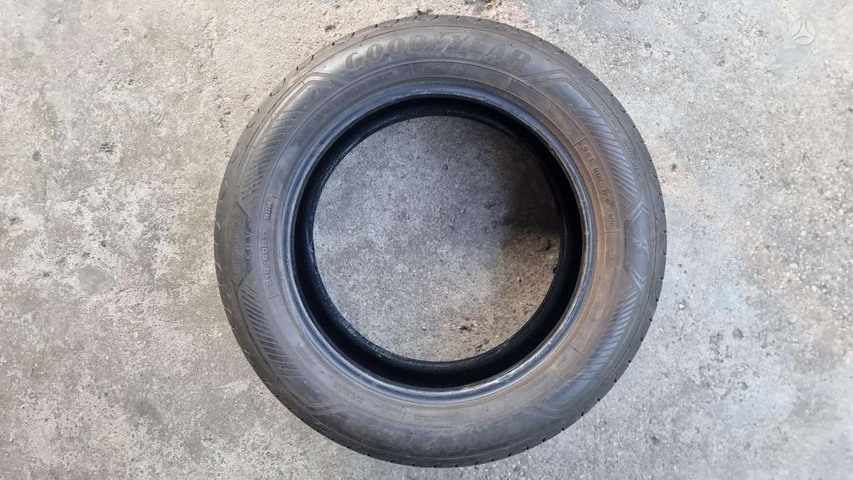 Goodyear Eficient Grip 2 SUV, summer 215/60 R17