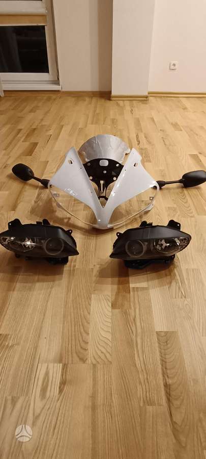 Yamaha R1, superbikes
