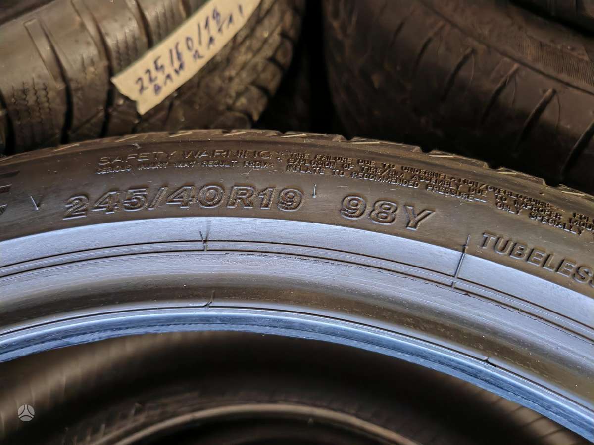 Bridgestone, vasaras 245/40 R19