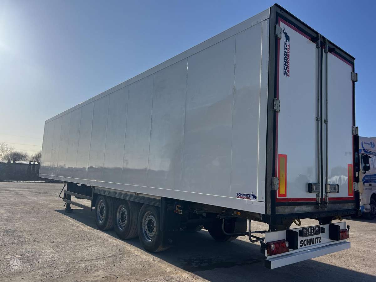 Schmitz SKO 24L, refrigerated