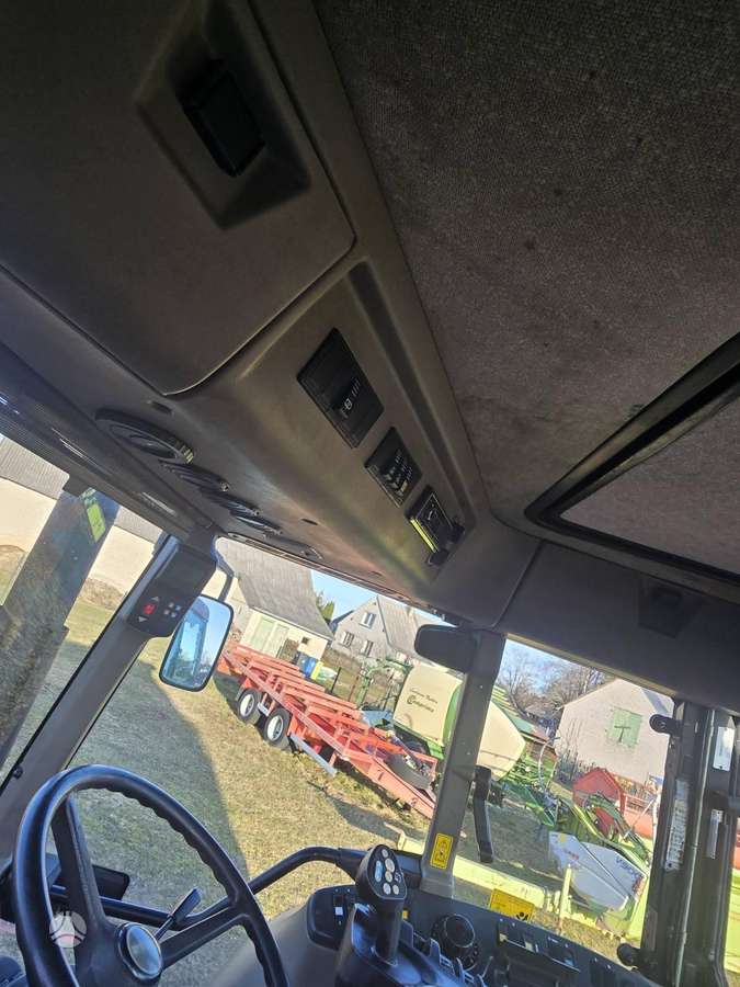 Case-IH CVX130, tractors