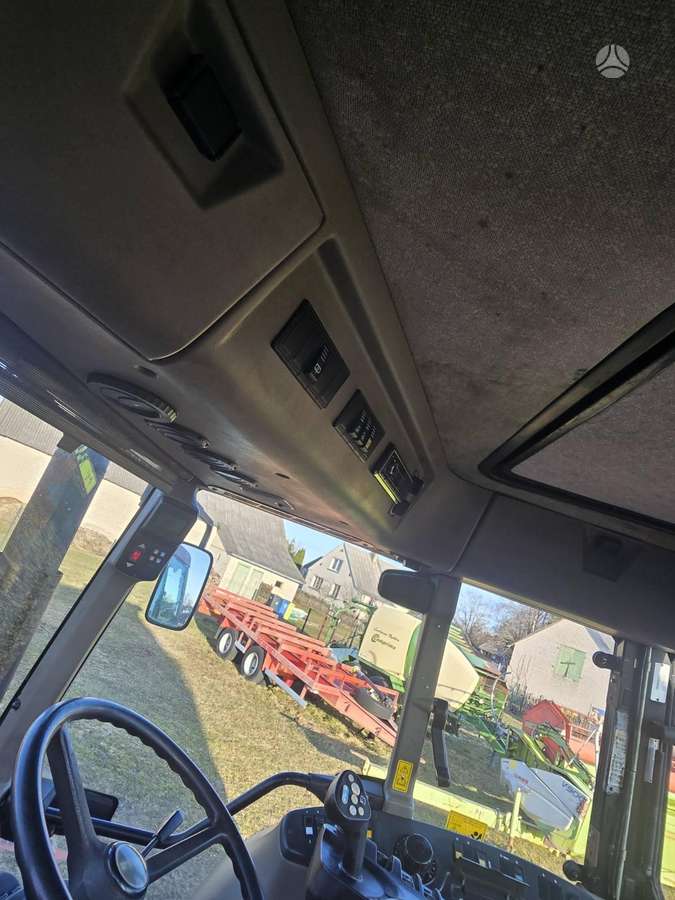 Case-IH CVX130, traktori