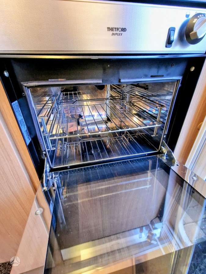-Kita- Elddis Xplore 302, caravans