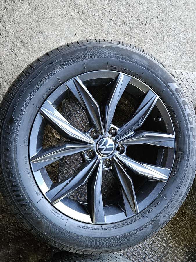 Volkswagen, light alloy, R18