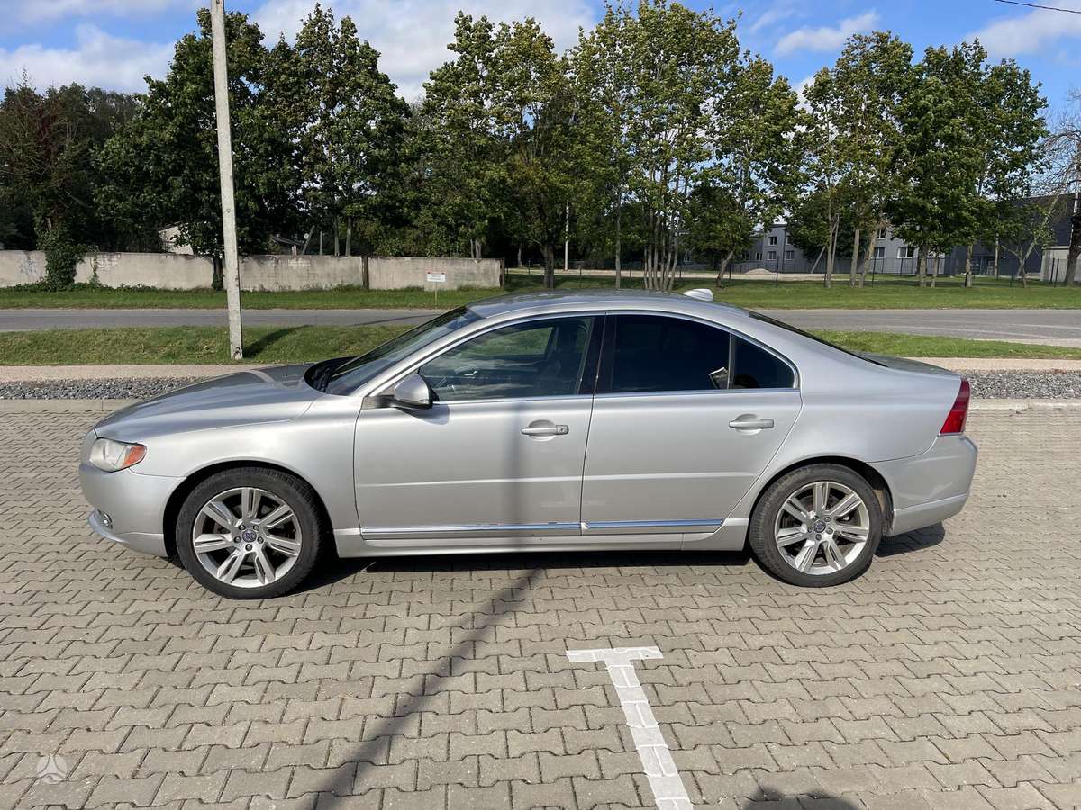 Volvo S80, 2.0 l., Седан