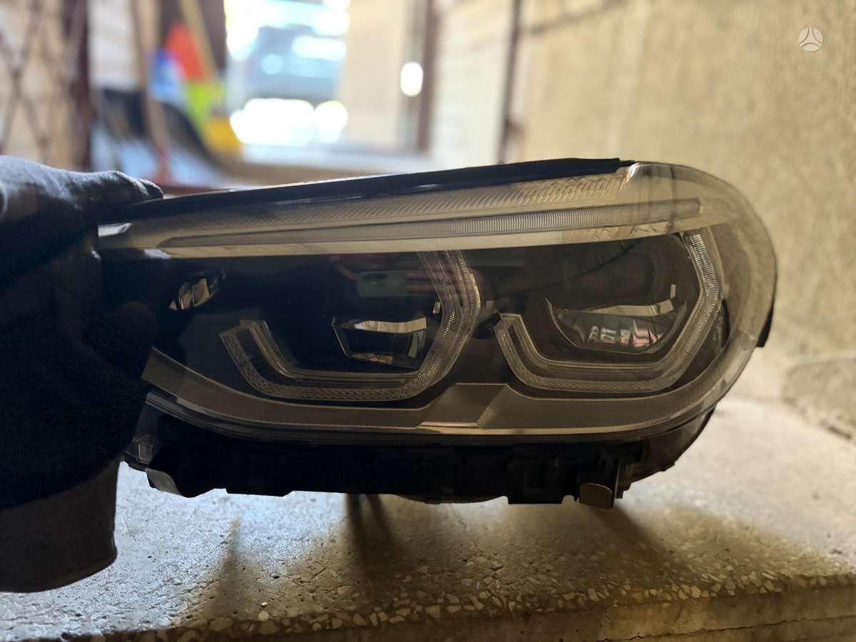 BMW X3 lights