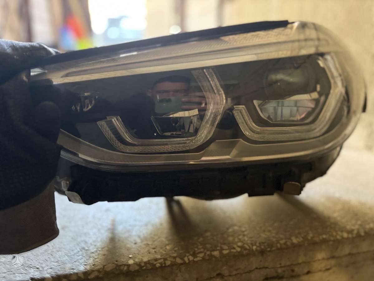 BMW X3 lights