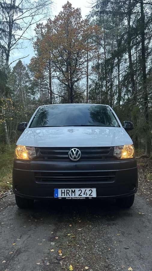 Volkswagen Transporter - 2