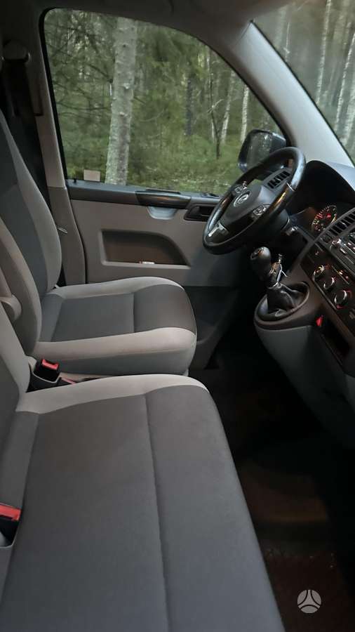 Volkswagen Transporter - 11