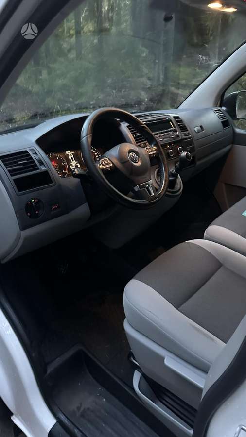 Volkswagen Transporter - 12