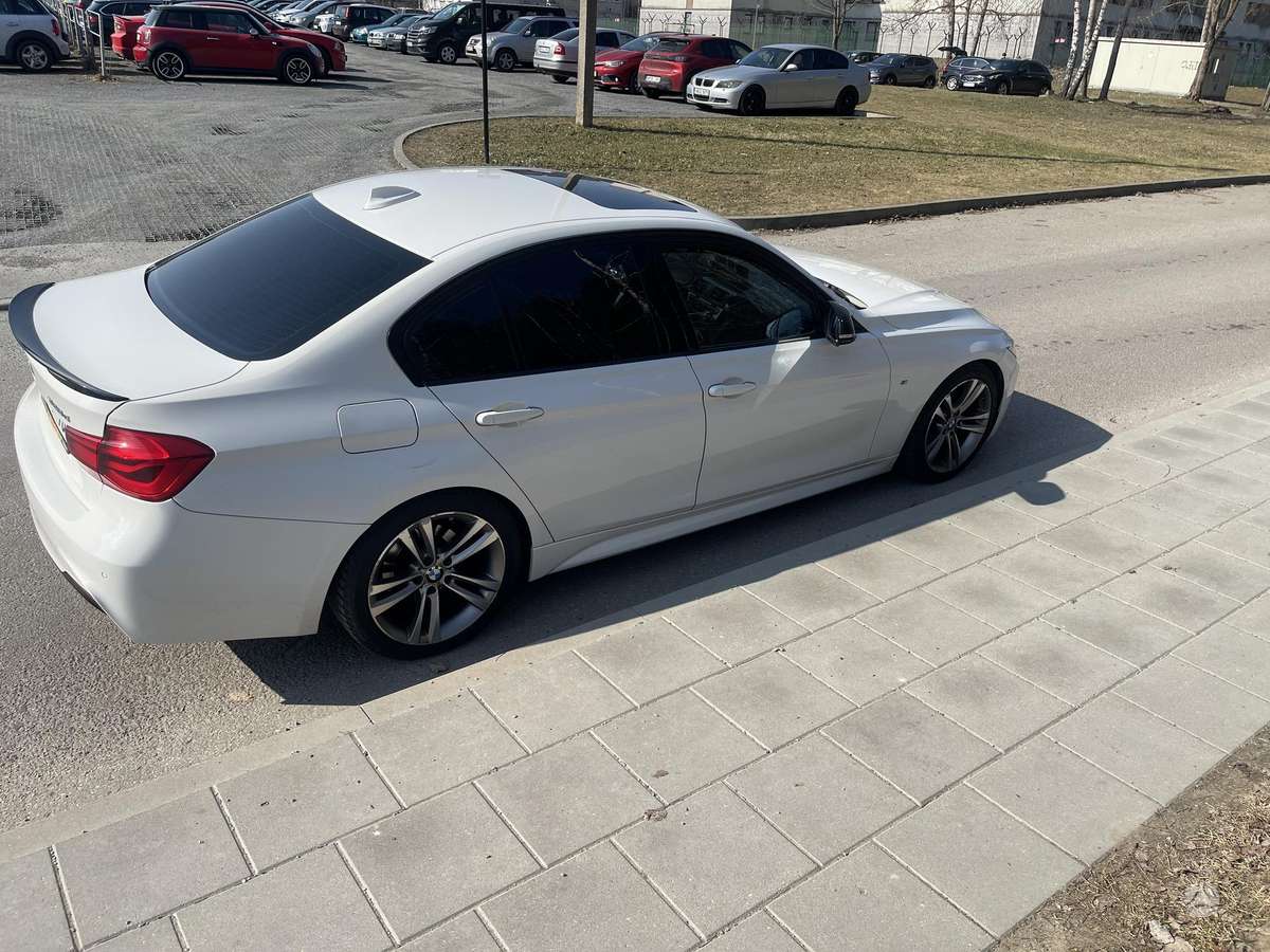 BMW 320, 2.0 l., Седан