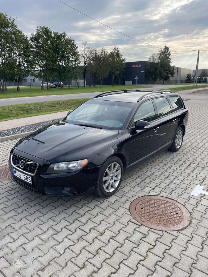 Volvo V70, 2.4 l., wagon