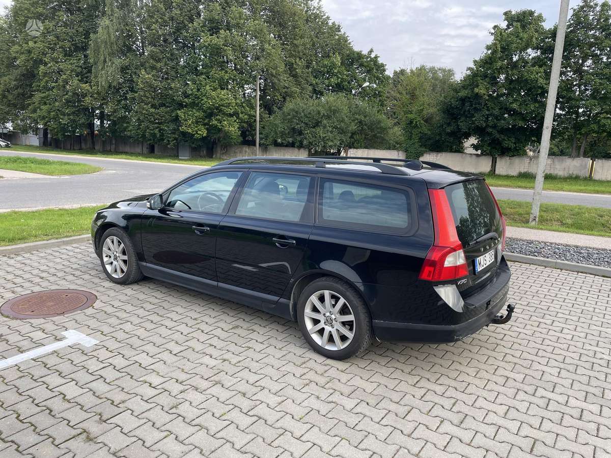 Volvo V70, 2.4 l., wagon