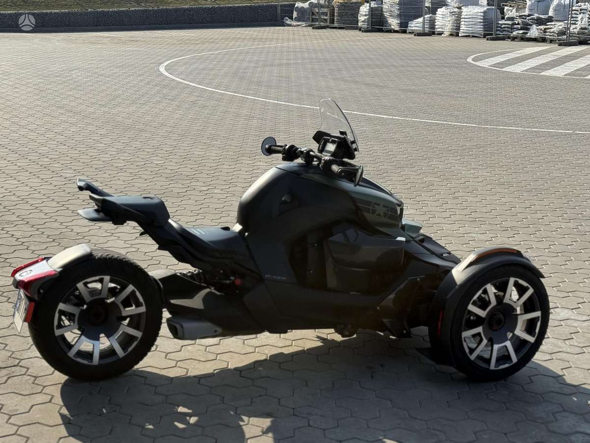 Can-Am Ryker 900cc, trikes