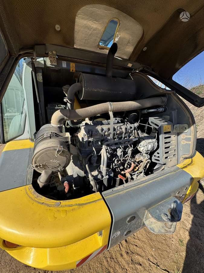 Kramer 680, фронтальные погрузчики