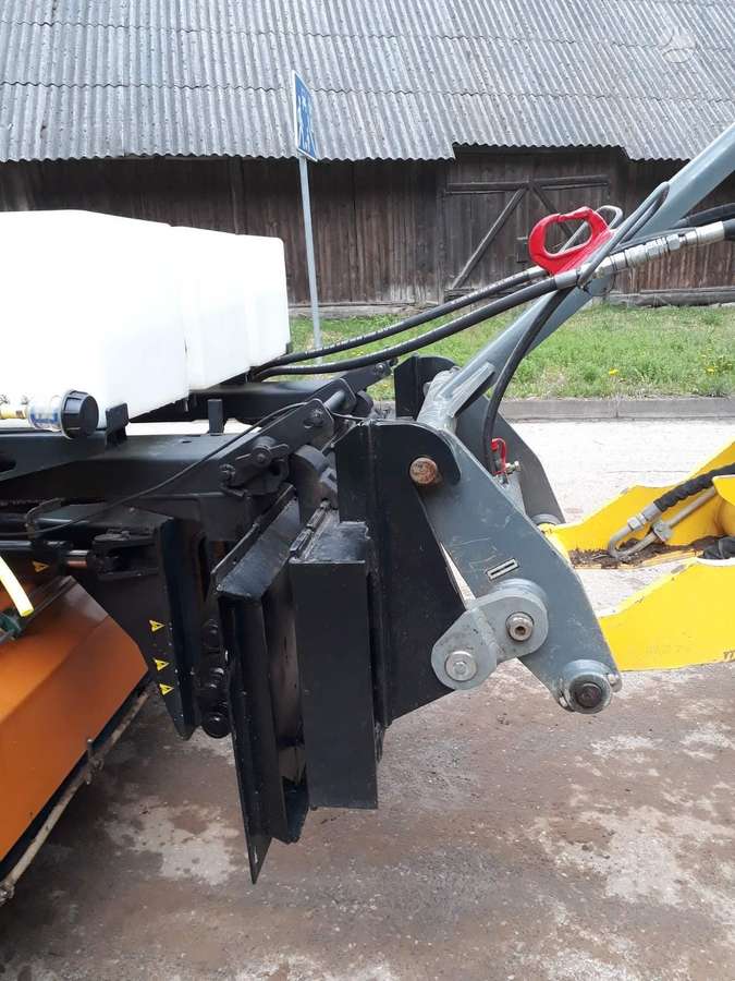 Kramer 680, фронтальные погрузчики