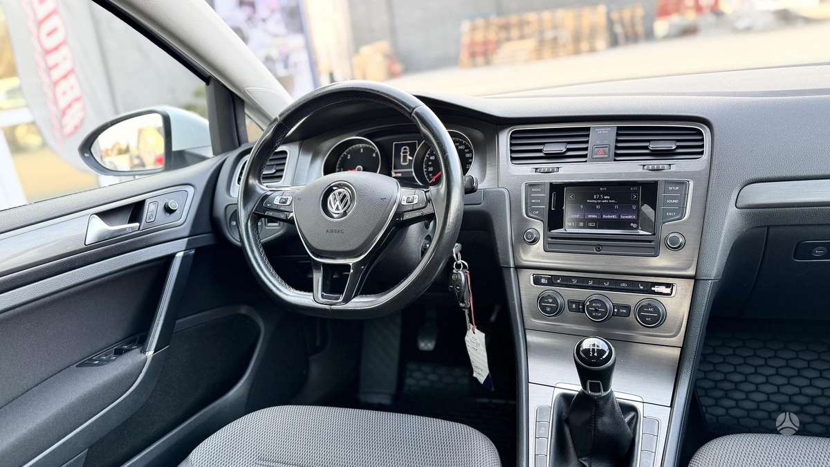 Volkswagen Golf, 1.6 l., Хэтчбек