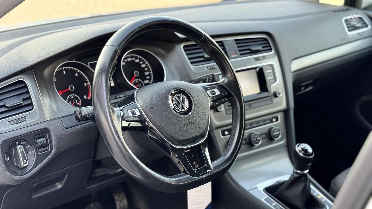Volkswagen Golf, 1.6 l., Хэтчбек