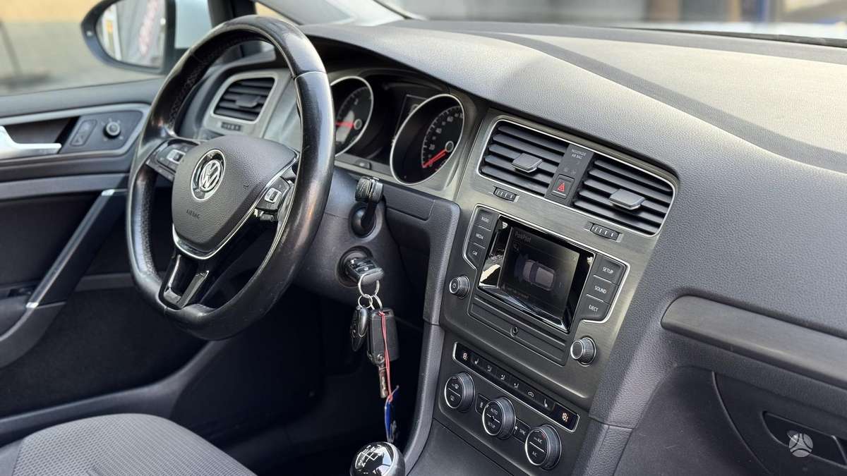 Volkswagen Golf, 1.6 l., Хэтчбек