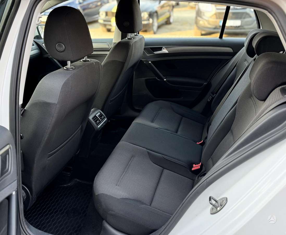 Volkswagen Golf, 1.6 l., hatchback