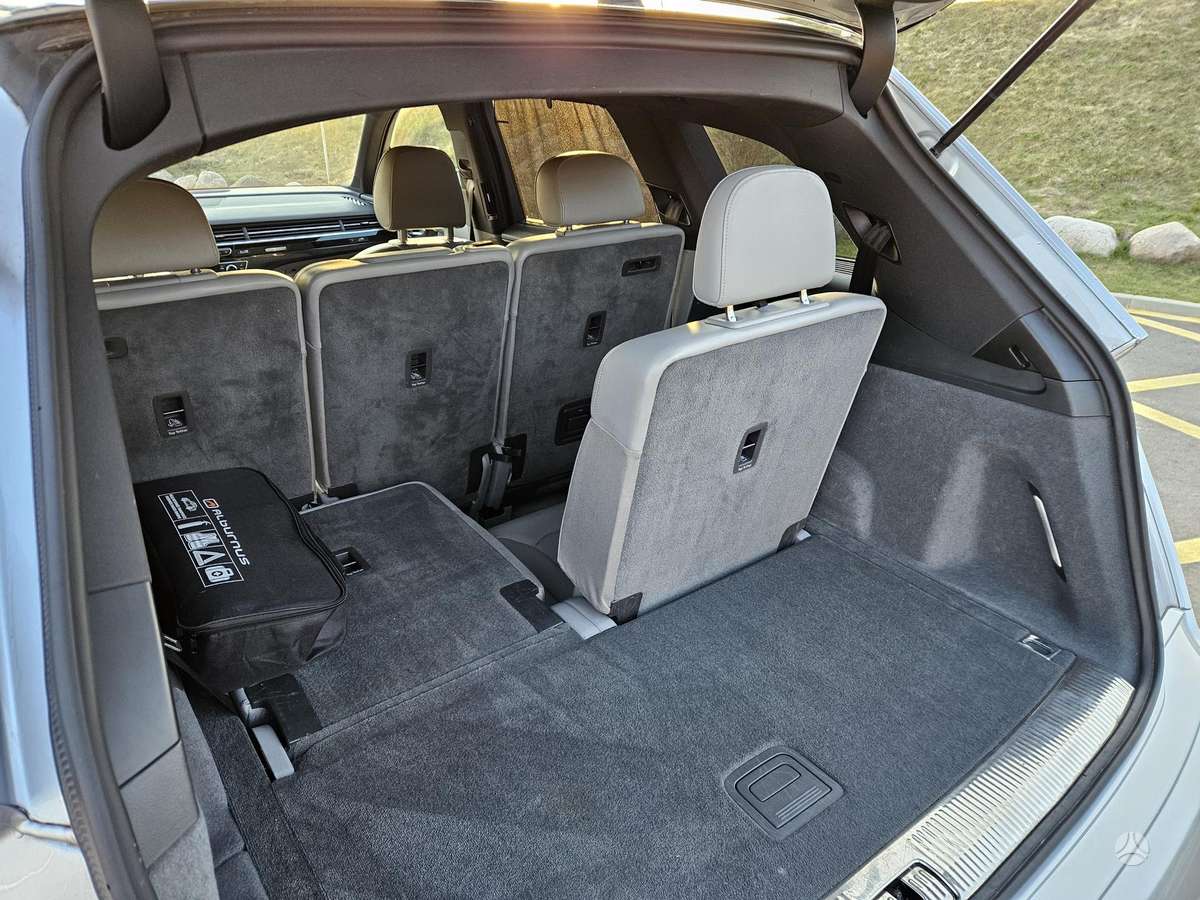 Audi Q7, 3.0 l., visureigis / krosoveris