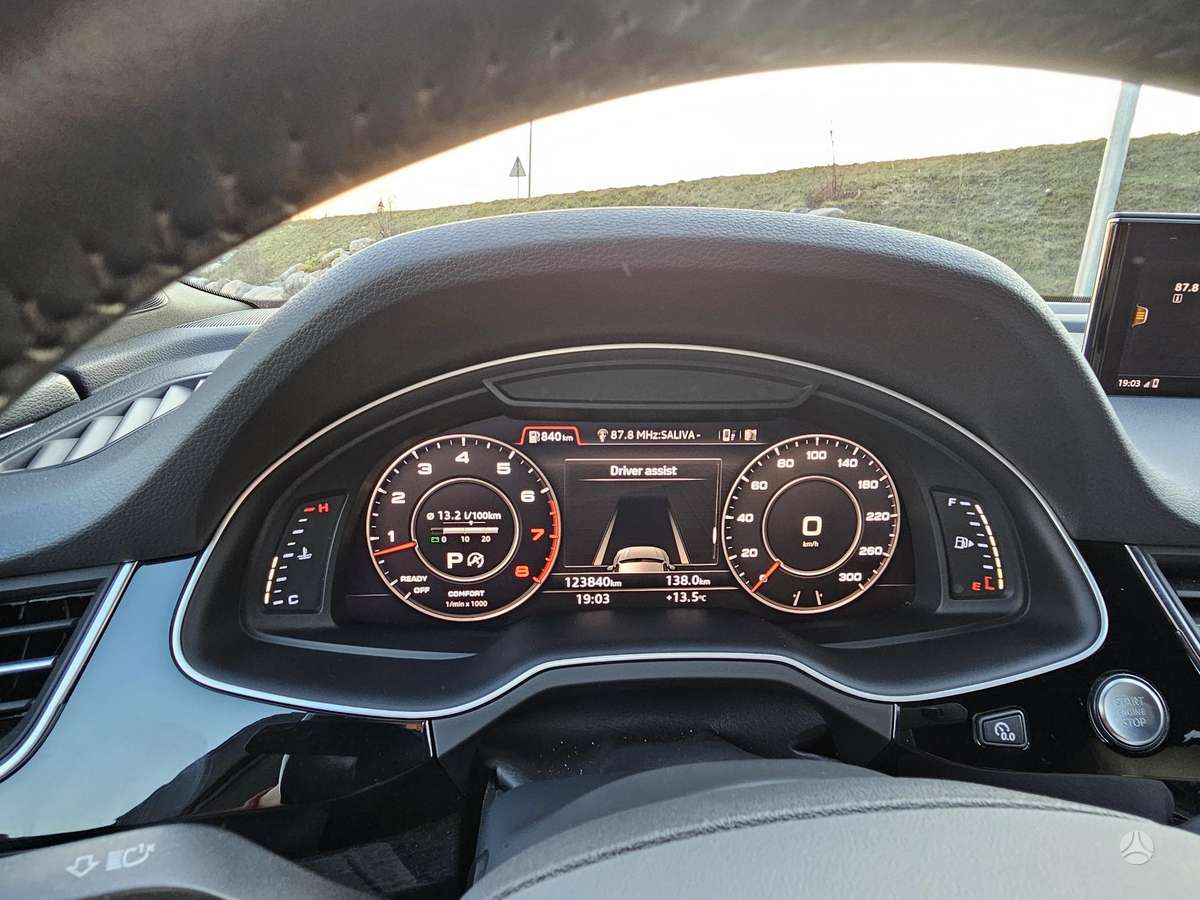 Audi Q7, 3.0 l., visureigis / krosoveris