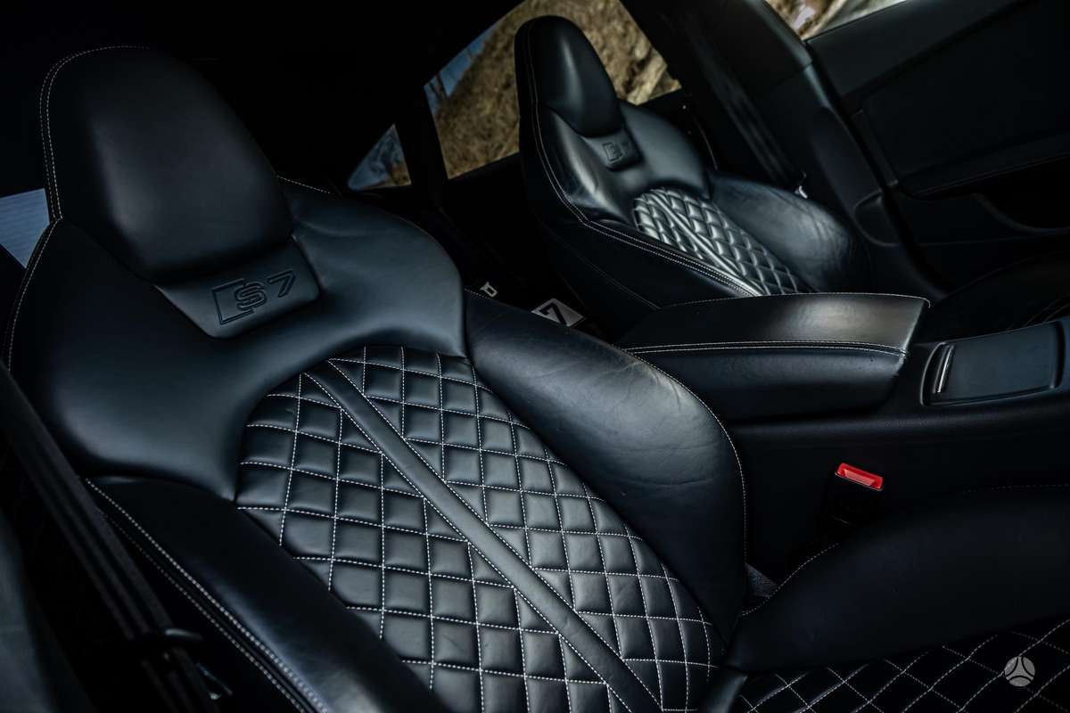 Audi S7, 4.0 l., hatchback