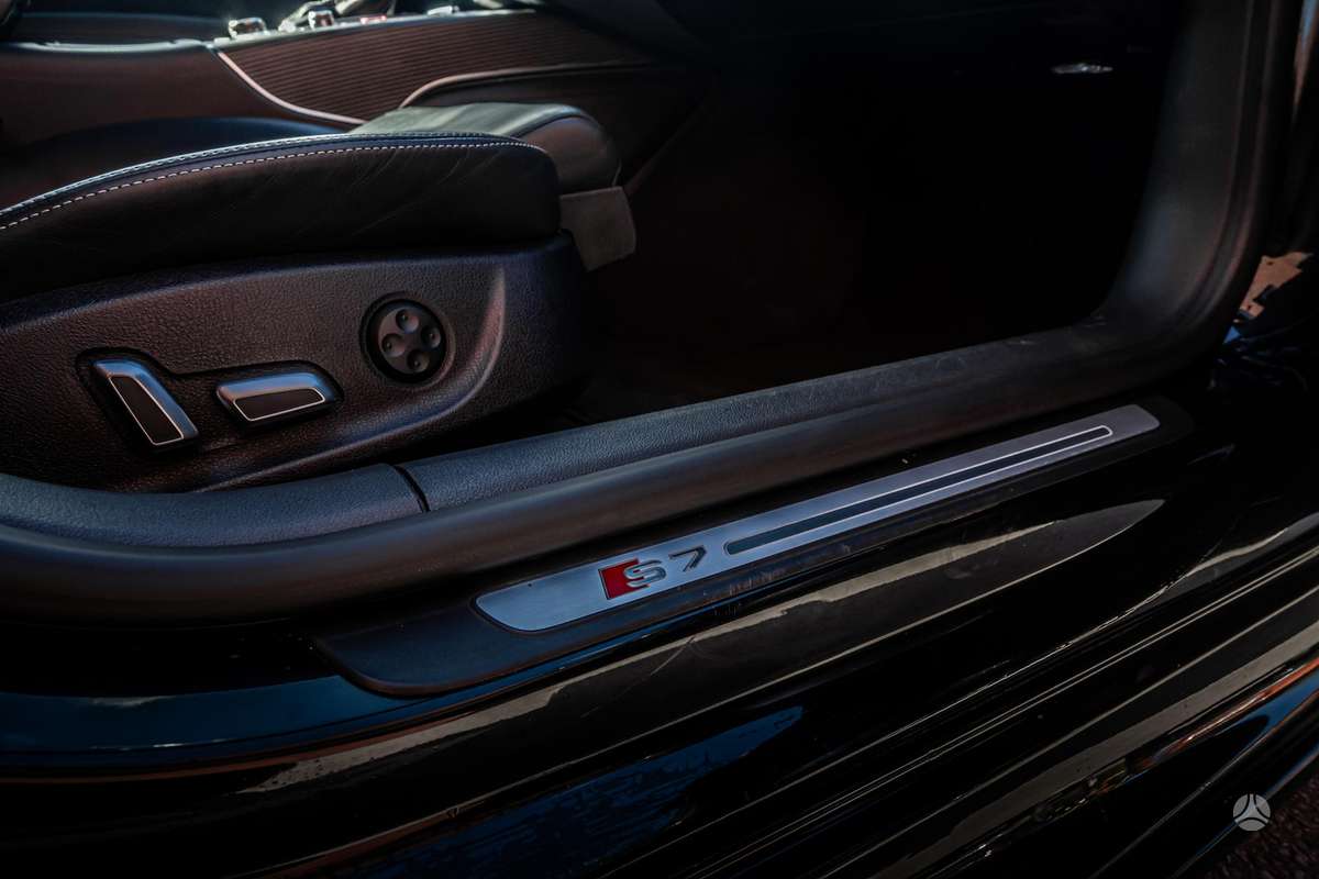 Audi S7, 4.0 l., Хэтчбек