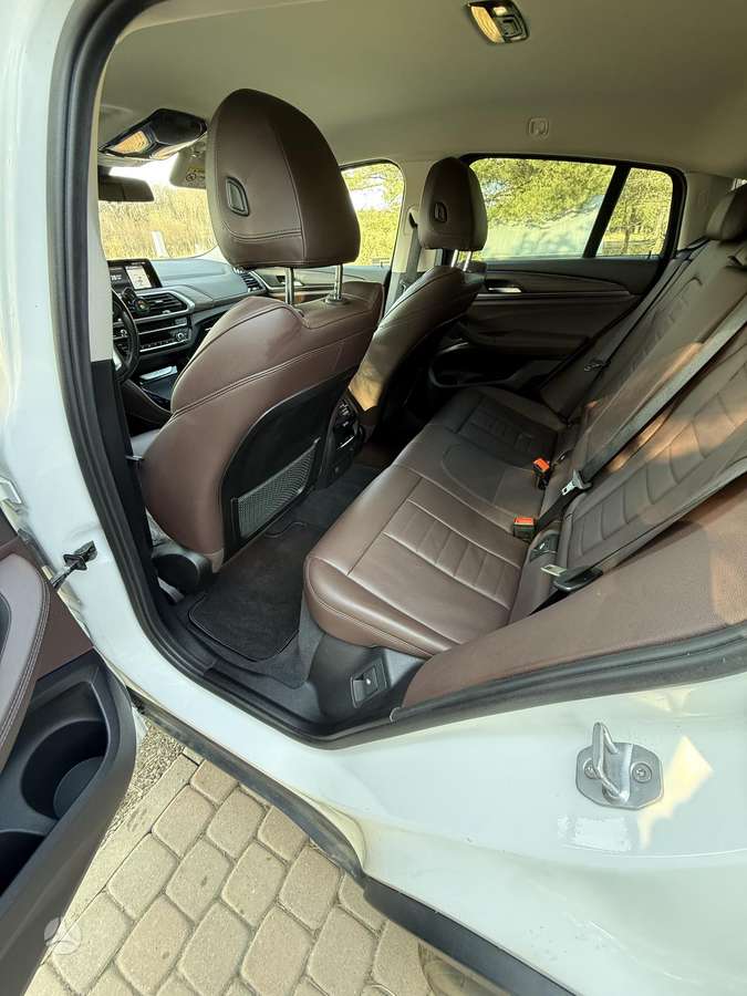 BMW X4, 2.0 l., Седан