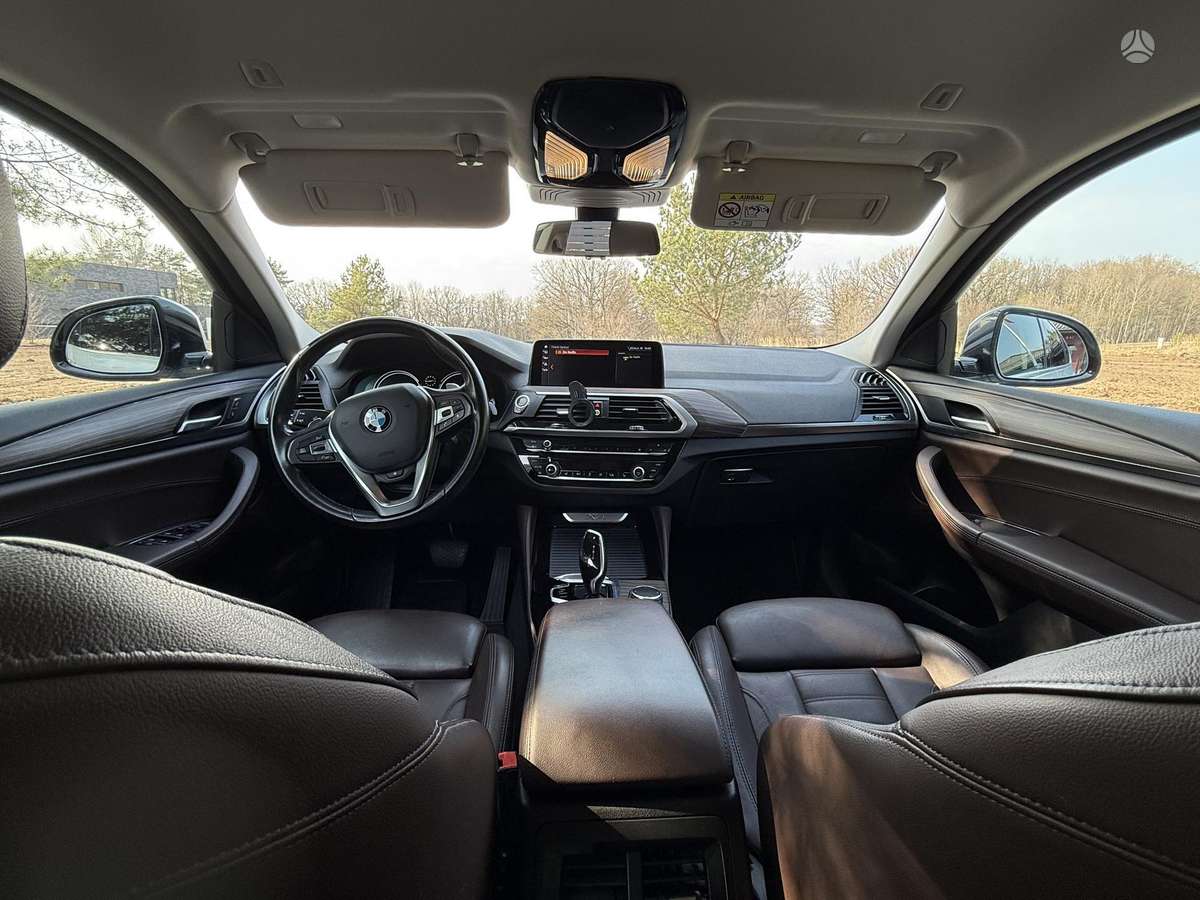 BMW X4, 2.0 l., Седан