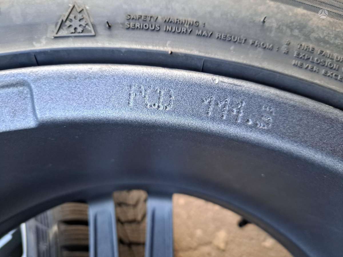 TESLA Model3, lengvojo lydinio, R18