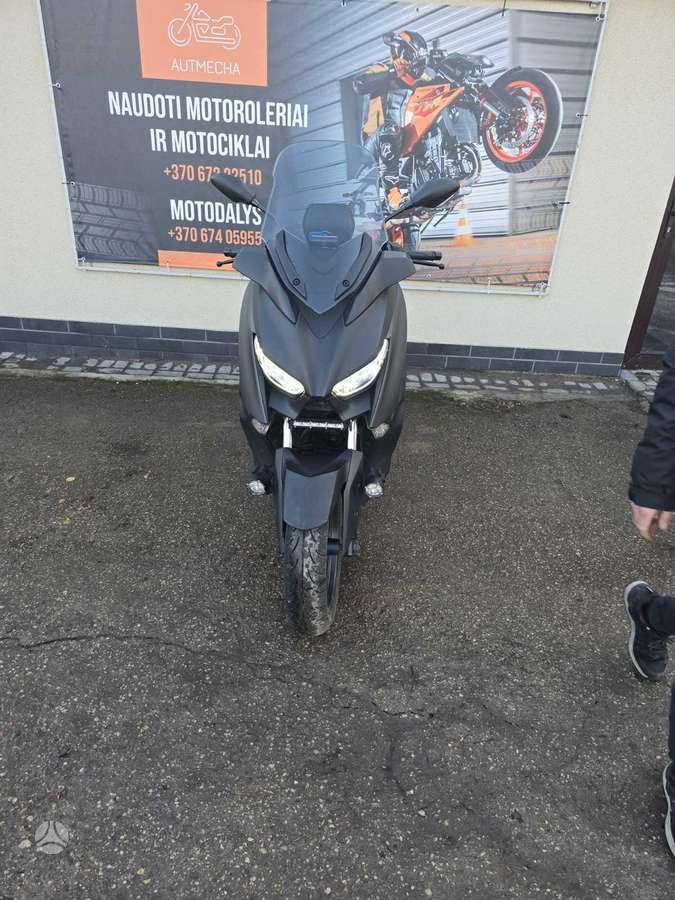 Yamaha X-max 125cc, scooters / mopeds