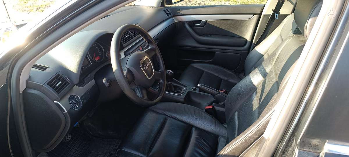 Audi A4, 1.9 l., Седан