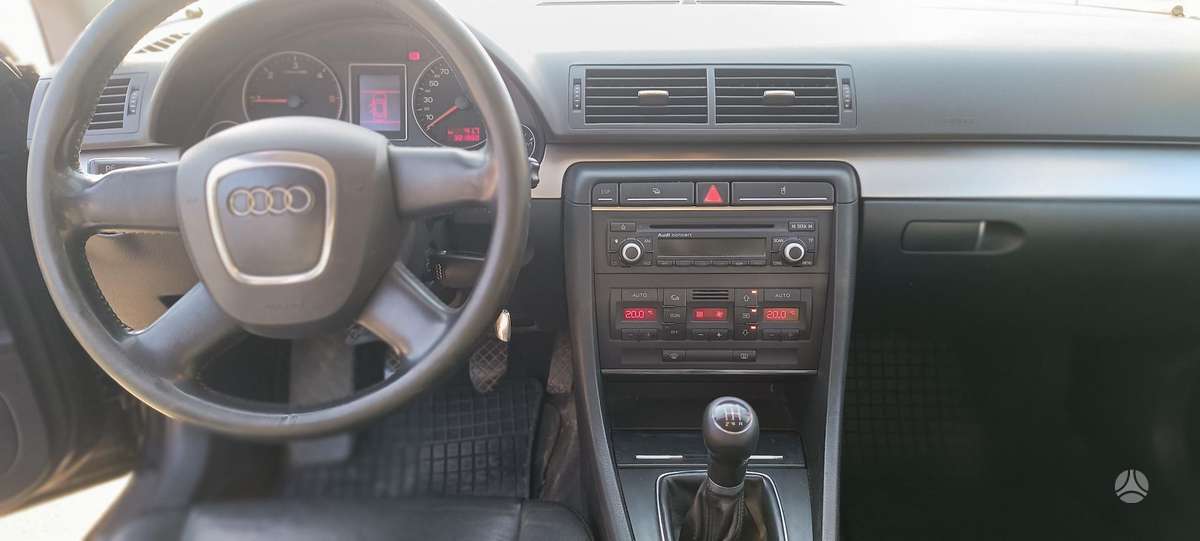 Audi A4, 1.9 l., Седан