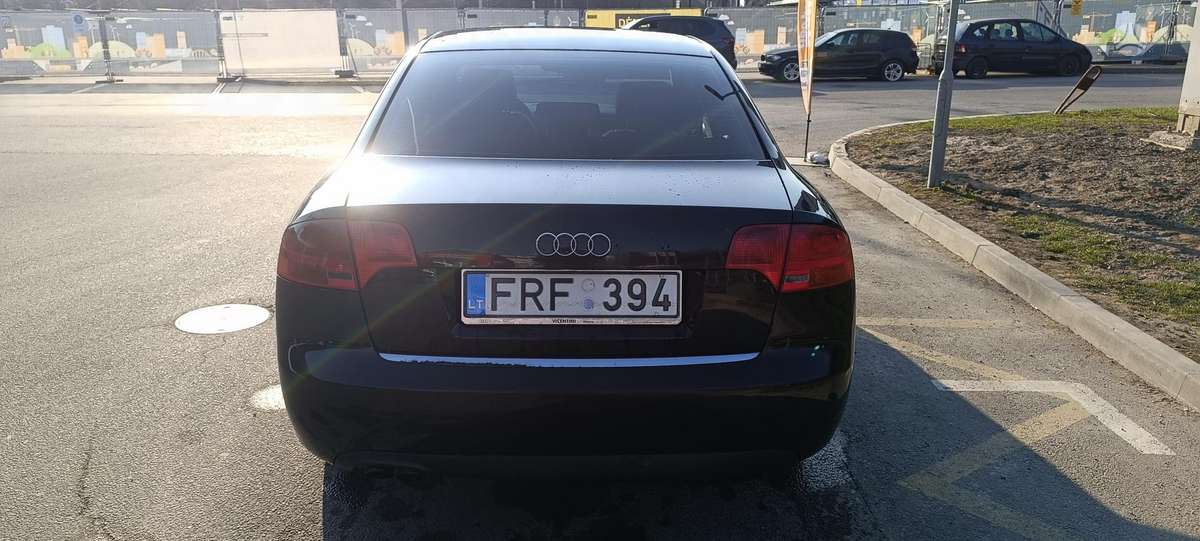Audi A4, 1.9 l., Седан
