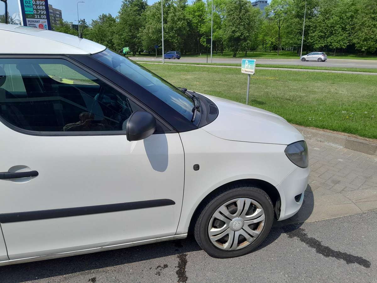 Škoda Roomster - 2