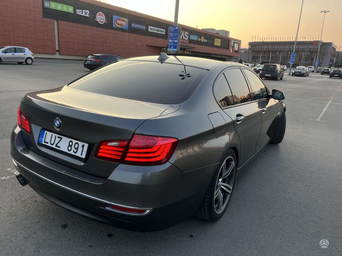 BMW 518, 2.0 l., Седан
