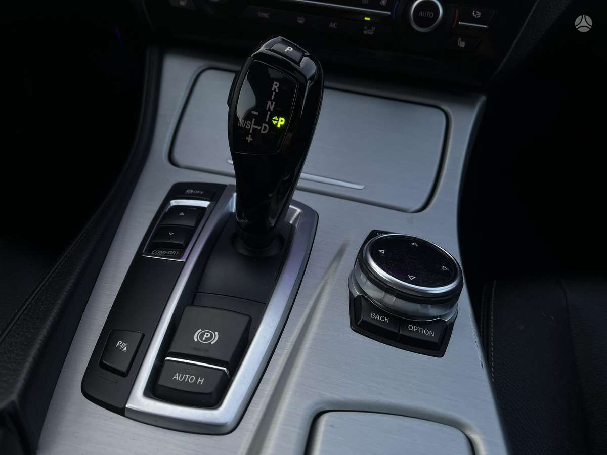 BMW 518, 2.0 l., Седан
